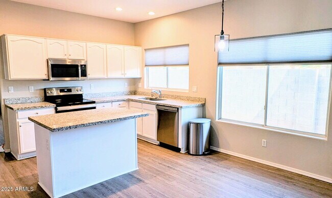 Building Photo - 3680 S Joshua Tree Ln