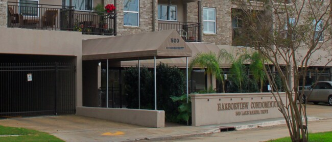 Entrance - 500 Lake Marina Dr