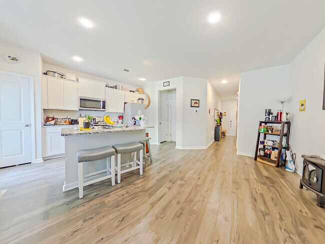 Foto del edificio - 882 Quaint Parish Cir