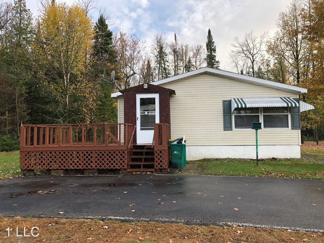 Primary Photo - 3 br, 2 bath House - 51 Trout Lake Rd