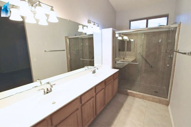 Foto del edificio - 6261 S Mesa Vista Dr