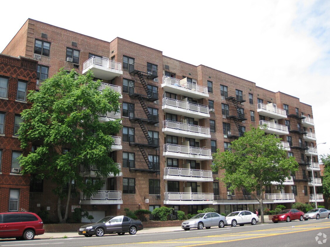 Building Photo - 450 Rockaway Pky