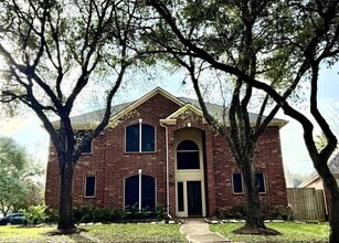 Building Photo - 1818 Maidenhair Ln