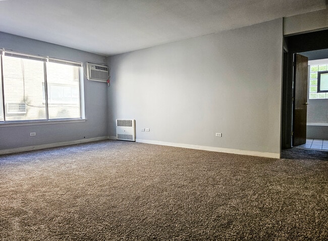 Building Photo - 1111 N Harlem Ave