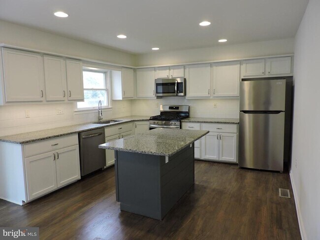 Foto del edificio - 115 S Bell Ave