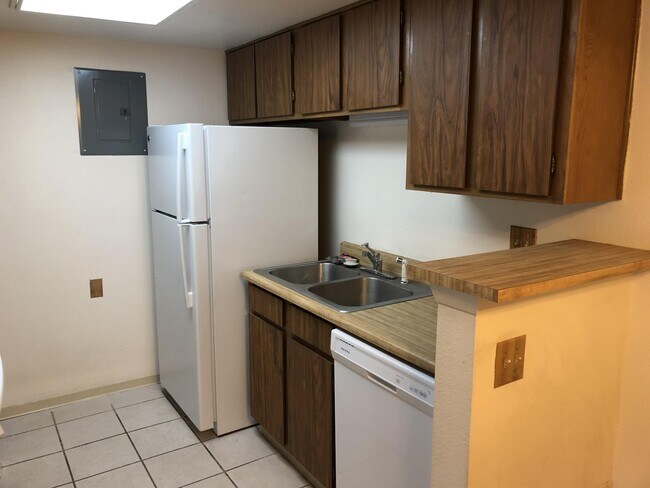 Foto del edificio - 13270 E Jewell Ave