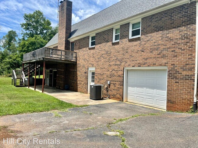 Building Photo - 4 br, 3 bath House - 514 Poplar Forest Drive