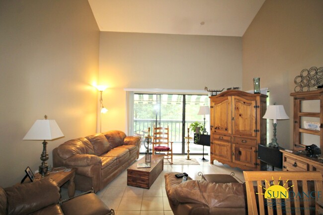 Foto del edificio - Great 2 Bedroom Lakefront Condo in Niceville