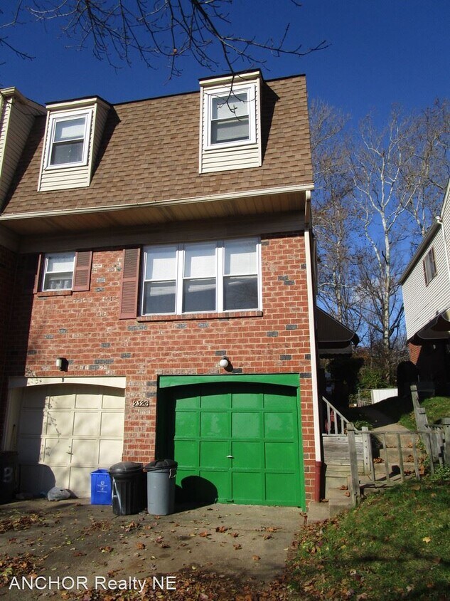 Primary Photo - 2 br, 1 bath House - 9390 Neil Rd. Unit A