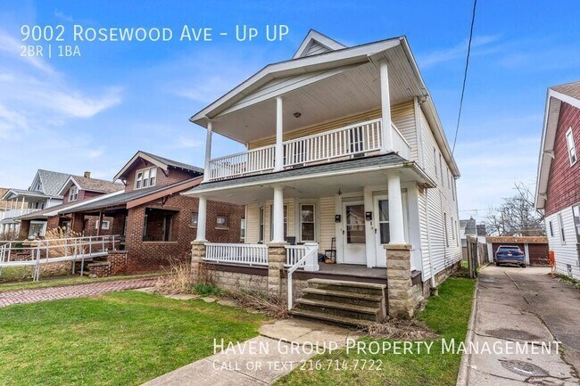 Foto del edificio - 9002 Rosewood Ave
