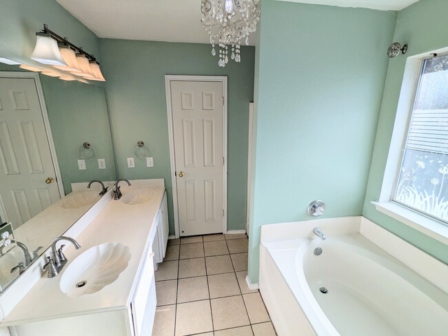 Foto del edificio - 124 S Bending Oak Ln