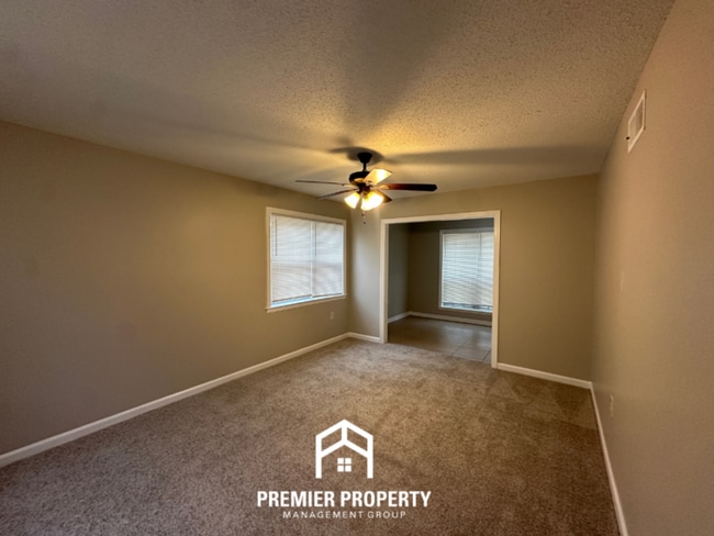 Photo - 5599 Sweet Gum Dr House