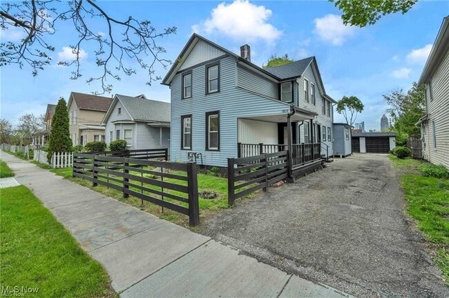 Building Photo - 1812 Brevier Ave