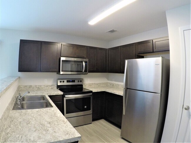 Foto del edificio - 13 Newport Square Ct