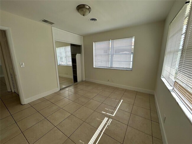Foto del edificio - 1501 SW 21st St