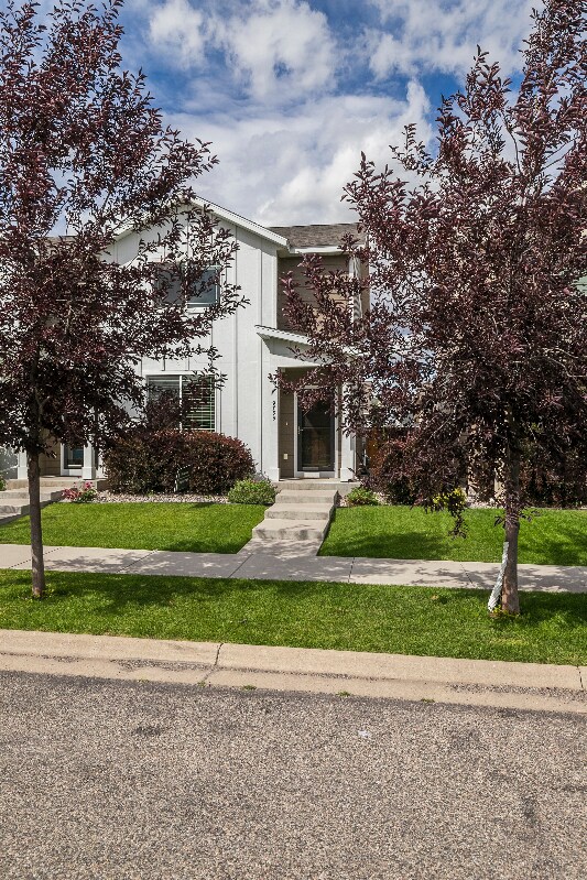 Foto principal - 979 Twin Lakes Ave