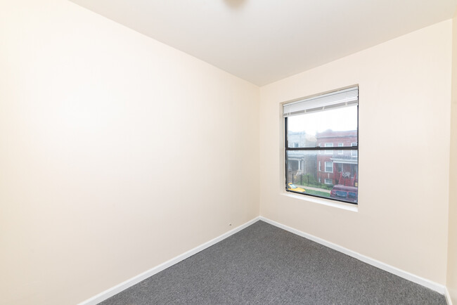 Foto del edificio - 3350 W Evergreen Ave