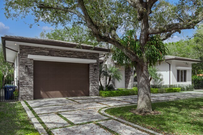 Foto del edificio - 5300 SW 76th St