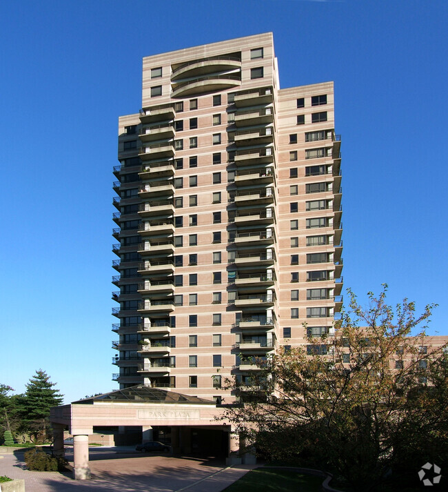 Vista desde el área noroeste - Park Plaza Condominiums