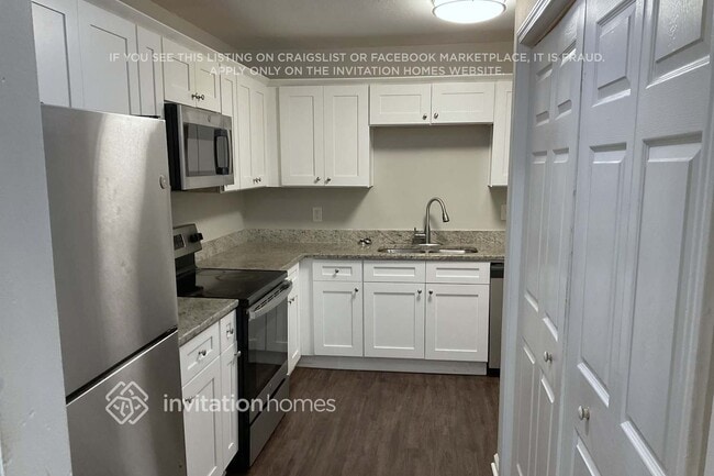 Foto del edificio - 469 Stephenson Rd