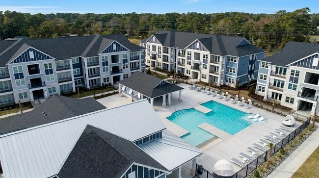 Building Photo - Arbors at Morehead City