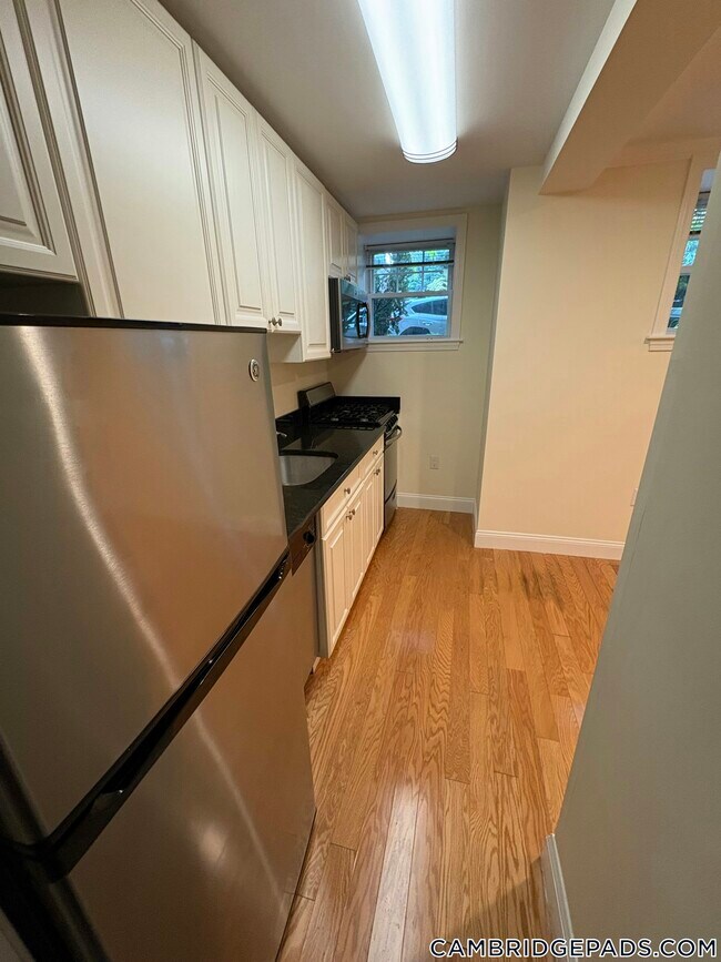 Building Photo - 3 Langdon St