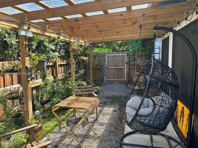 Foto del edificio - 9530 NW 1st Ave