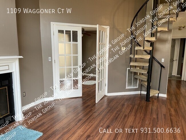 Building Photo - 1109 Waggoner Ct W