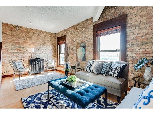 Foto del edificio - 1800 4th Ave S