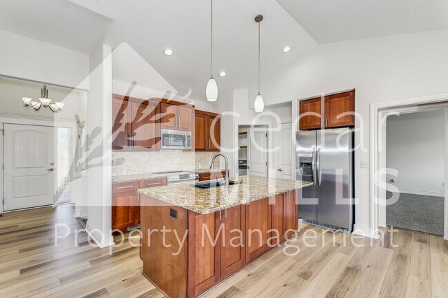 Building Photo - Now Ready!!! LOVELY Home in Belle Chase!