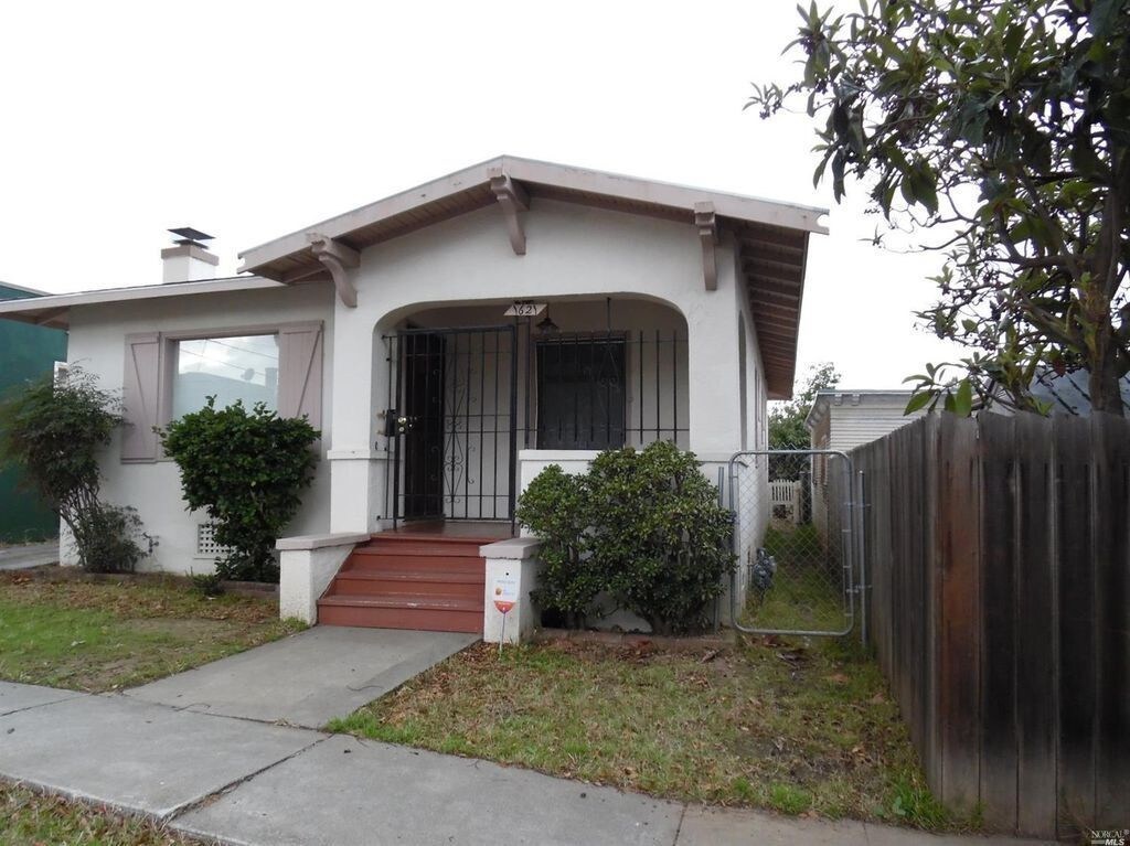 Primary Photo - 1621 Napa St