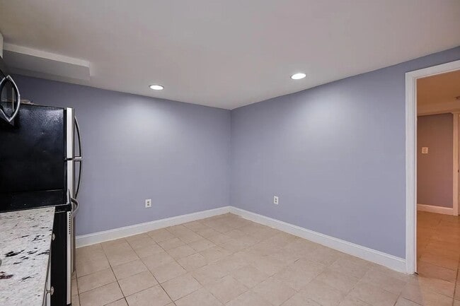 Foto del edificio - 144 Webster St NE