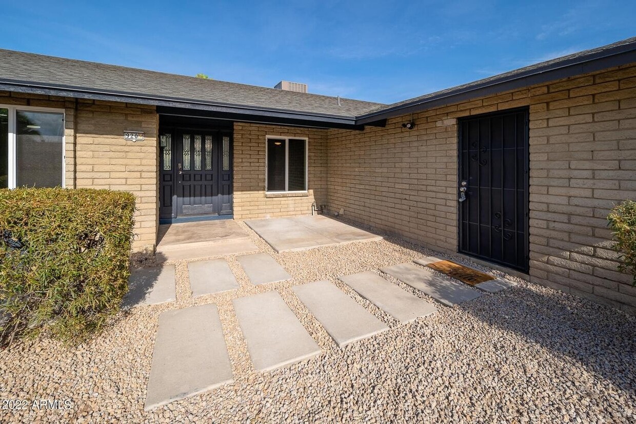 Primary Photo - 9209 N 48th Dr