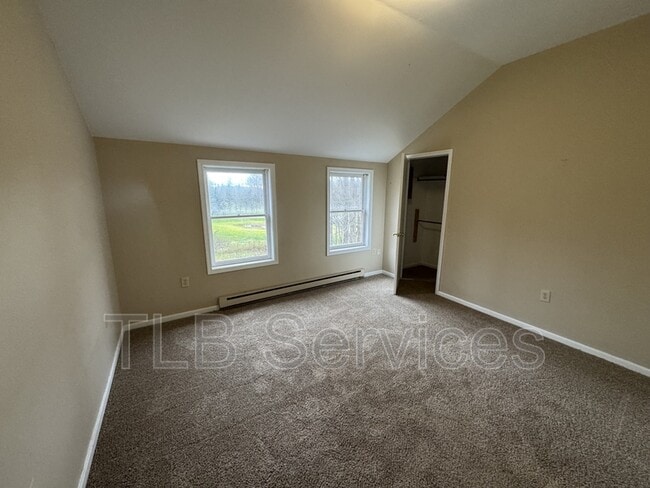 Building Photo - 15927 PA-407