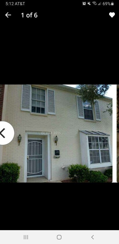 front entry - 1038 Tam O Shanter