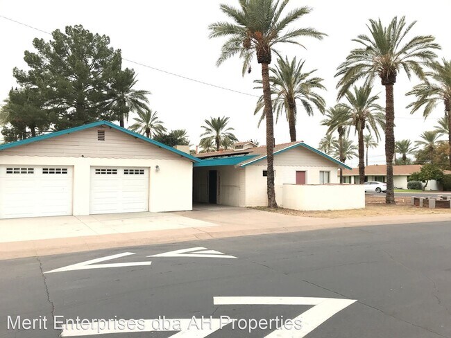 Building Photo - 4 br, 3 bath House - 103 W PALMDALE DR