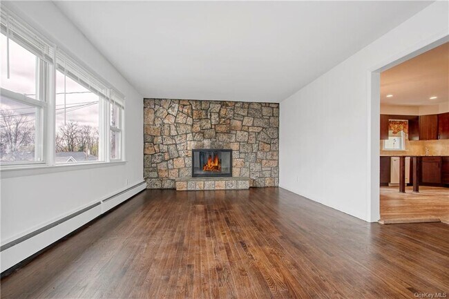 Foto del edificio - 175 Woodside Ave