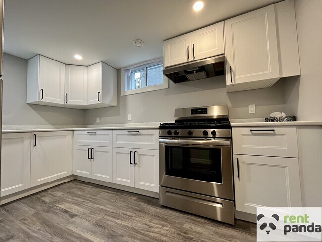 Photo du bâtiment - 2620-2620 Victoria Ave E