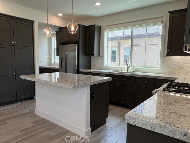 Foto del edificio - 18309 Iris Ln