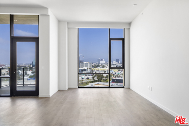Building Photo - 2435 S Sepulveda Blvd