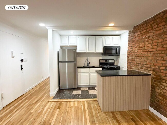 Foto del edificio - 181 MacDonough St