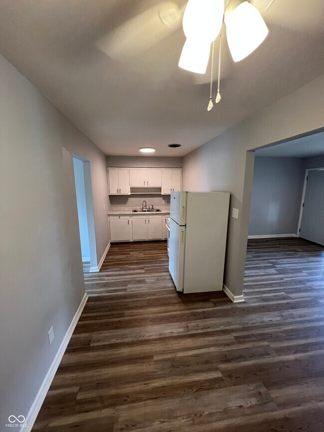 135 W Hendricks St Unit 4, Shelbyville, IN 46176 Condo for Rent in Shelbyville, IN