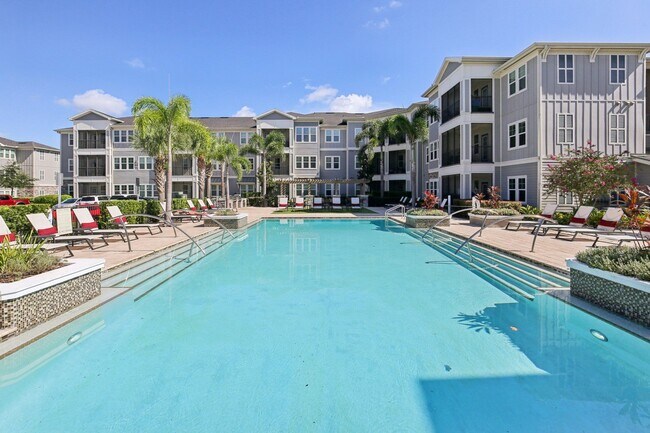 Foto del edificio - The Lotus at Starkey Ranch