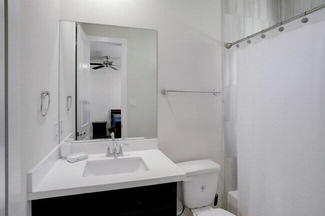 Foto del edificio - 3409 Kensington Yellow Pl