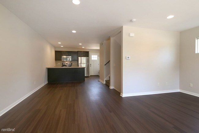 Building Photo - 4 br, 4.5 bath Duplex - 296 E 18th St