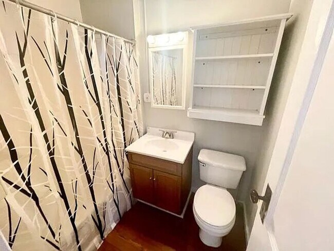 Foto del edificio - 712 W 26th St