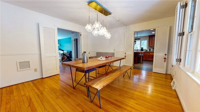 Building Photo - 102 Corson Pl