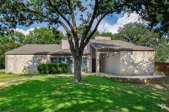 Building Photo - 742 Hummingbird Cir
