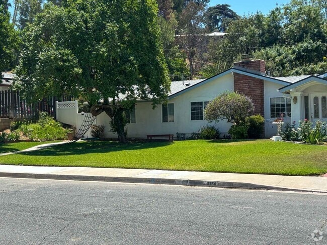 Building Photo - 2950 Berkeley Rd