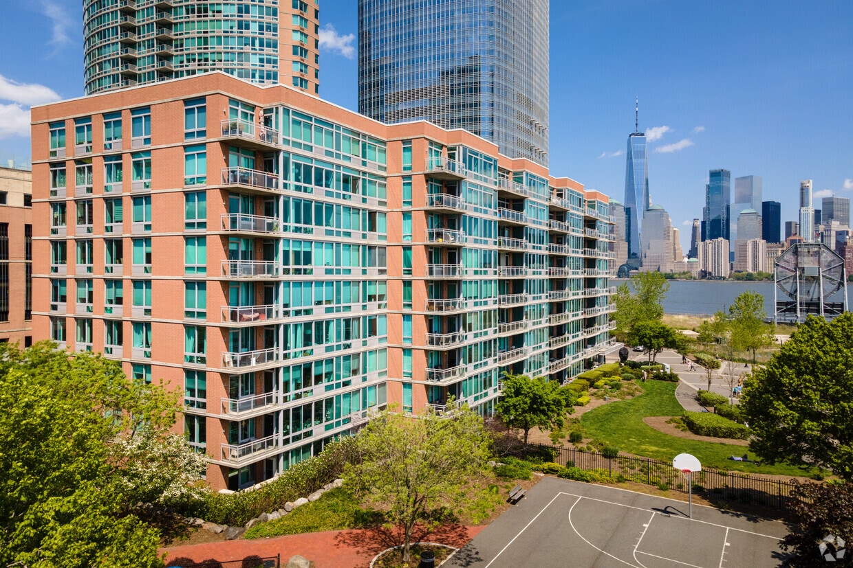 Liberty Terrace Apartments Jersey City, NJ